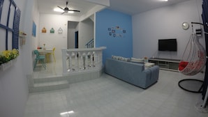 House, 4 Bedrooms | Living area | LCD TV