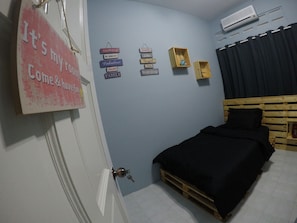 บ้านพัก, 4 ห้องนอน | 4 ห้องนอน, โต๊ะทำงาน, เตารีด/โต๊ะรีดผ้า, Wi-Fi ฟรี