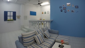 House, 4 Bedrooms | Living area | LCD TV