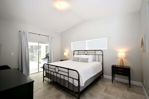 5 Schlafzimmer, Bügeleisen/Bügelbrett, WLAN, Bettwäsche