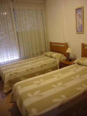 1 bedroom, in-room safe, iron/ironing board, WiFi - EDEN PARK (2 BEDROOMS) (Benidorm)