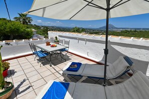 Outdoor dining - Classic and nice luxury villa in Javea, on the Costa Blanca, Spain  with private pool for 4 persons (Javea)