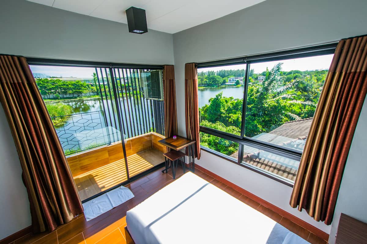 standard room, 2 single beds, non smoking | view from room