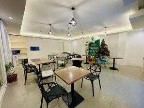 Trung tâm hành chính, văn phòng