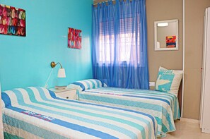 2 bedrooms, bed sheets