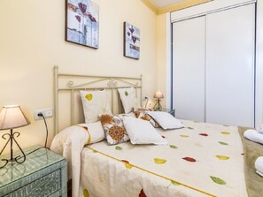 2 Schlafzimmer, Bügeleisen/Bügelbrett, WLAN, Bettwäsche