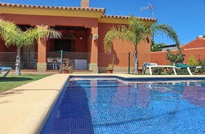 Pool - Attractive villa with private pool (CONIL DE LA FRONTERA)