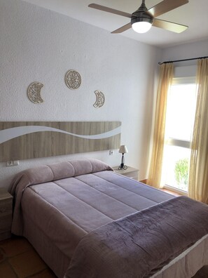 2 bedrooms, WiFi, bed sheets