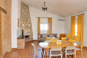 Interior - Beautiful villa with pool and garden (CONIL DE LA FRONTERA)