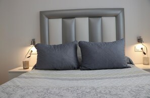 2 bedrooms, bed sheets