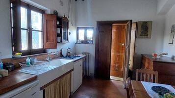 Kühlschrank, Ofen, Herdplatte, Geschirrspüler