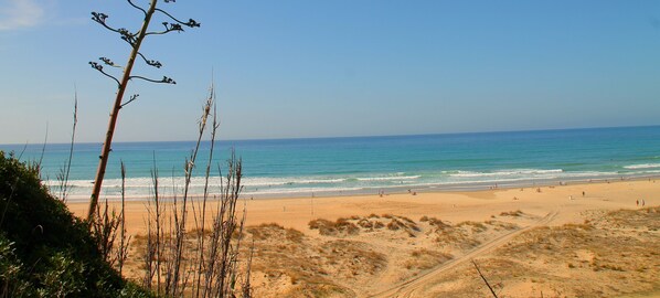 Beach nearby - Two bedroom apartment in the centre (CONIL DE LA FRONTERA)