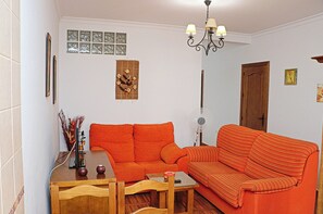 Living area - Two bedroom apartment in the centre (CONIL DE LA FRONTERA)