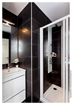 Combinazione doccia/vasca, soffione a pioggia, asciugacapelli