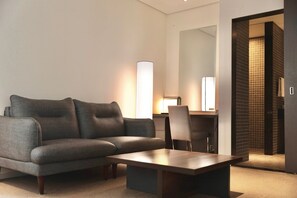 In-room safe, free WiFi, bed sheets - Sky View Hotel (Changwon)