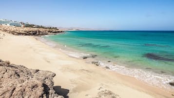 Una playa cerca