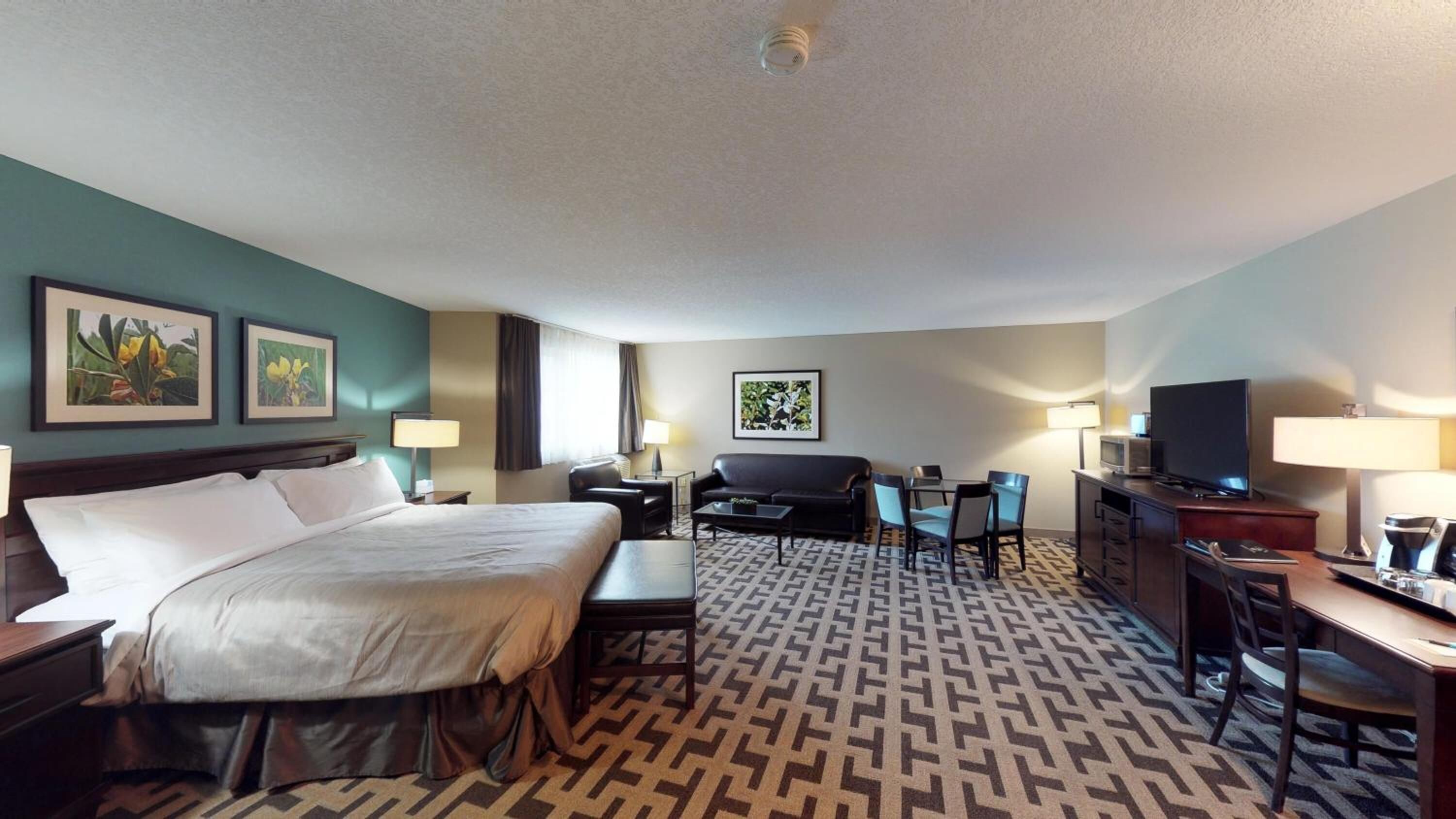 desk, iron/ironing board, free wifi, bed sheets