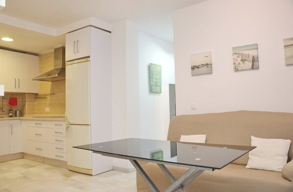Interior - Apartment for four in Cádiz city centre (CADIZ)