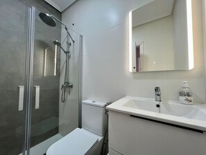 Duschwanne, Handtücher