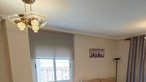 Unclassified image, 3 of 16, button - Apartment with pool in Alicante (Alicante)