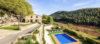 Catalunya Casas: Mas Godell - Utforsk Spanias berømte vinregioner i hjertet av Costa Dorada