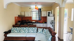 Villa | Living area - Villa Emax (Calodyne)
