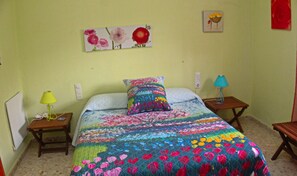 2 bedrooms, bed sheets, wheelchair access - Rural villa with private summer pool (Conil de la Frontera)