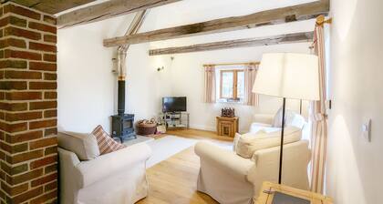 Ancienne Grange situé au milieu de la belle campagne du West Sussex.