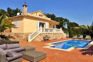 A heated pool - ������la Teka, Urb Mas Pali (Platja d’aro)