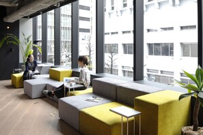 Lobby lounge - The Millennials Shibuya (Tokyo)