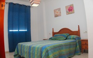 2 bedrooms, bed sheets