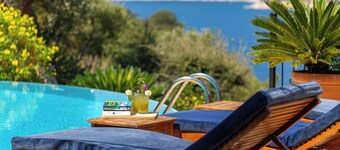 Luxury sea front Villa with prestigious location.