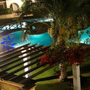 Piscina interna, piscina aquecida