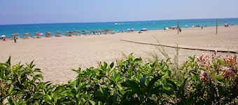 Home Star THALASSA with SPA and heated pool for fun and relaxation