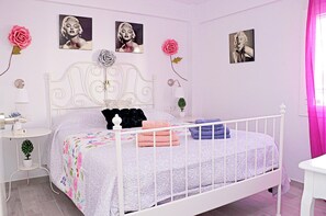 2 Schlafzimmer, Bügeleisen/Bügelbrett, Bettwäsche