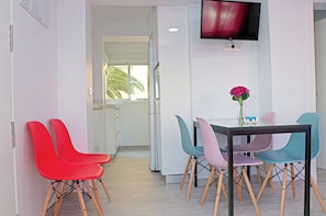 Dining - Bright city apartment by the beach (CADIZ)