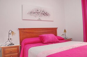 1 bedroom, bed sheets - Quiet central apartment for 3 people (CONIL DE LA FRONTERA)