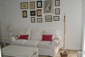 Living area - Cosy flat in the heart of Cadiz (Cadiz)