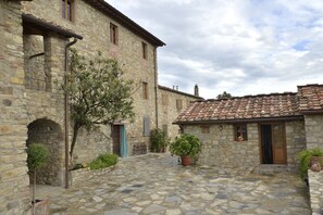 Exterior - The Casa delle Bartaline (Panzano in Chianti)