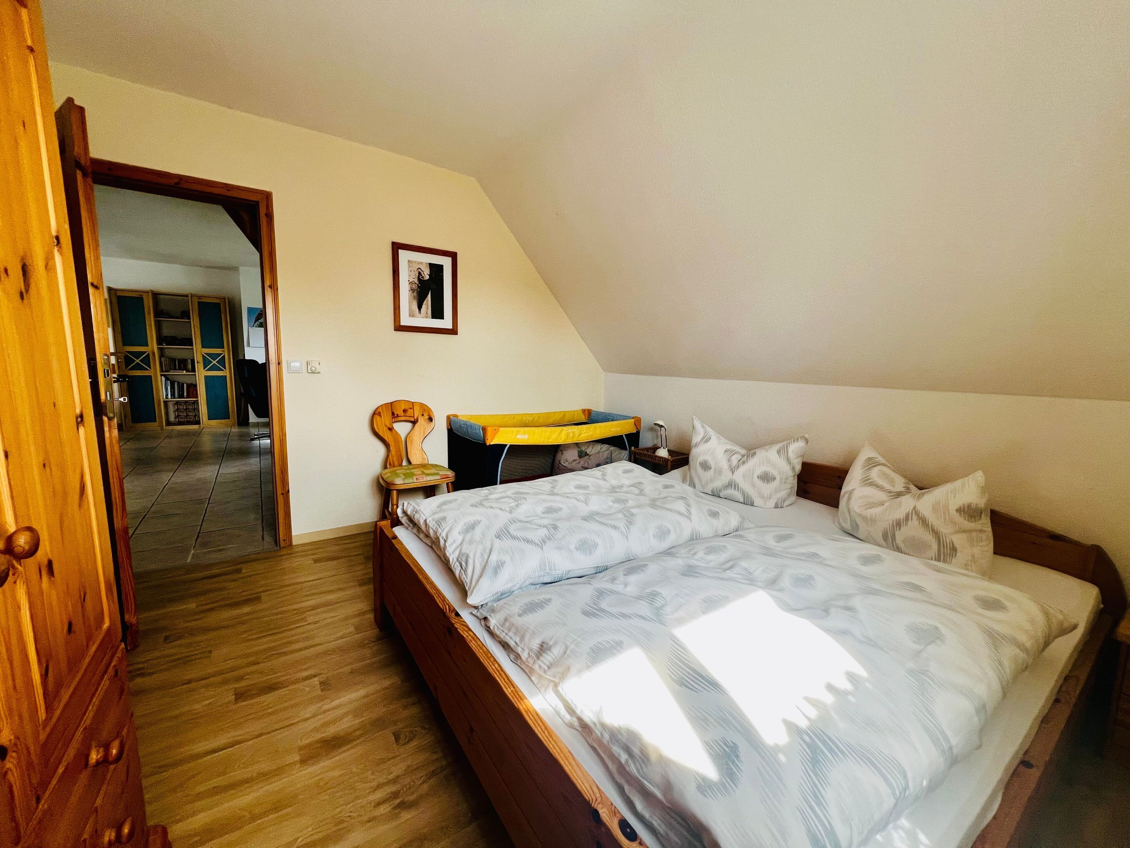 2 bedrooms, desk, travel crib, WiFi