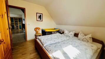 2 chambres, bureau, lit parapluie, Wi-Fi