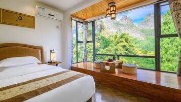 Standard Twin Room | Premium bedding, memory foam beds, desk, laptop workspace