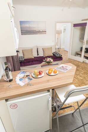 Apartment (Cleaning Fee Included) | Eigene Küche | Hochstuhl