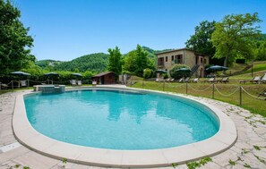 Pool - Lovely apartment in Apecchio PU (Apecchio PU)
