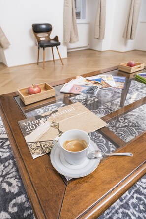 Apartment (Cleaning Fee Included) | Zimmerausstattung