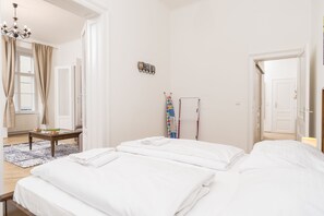 Apartment (Cleaning Fee Included) | 3 Schlafzimmer, individuell dekoriert, individuell eingerichtet