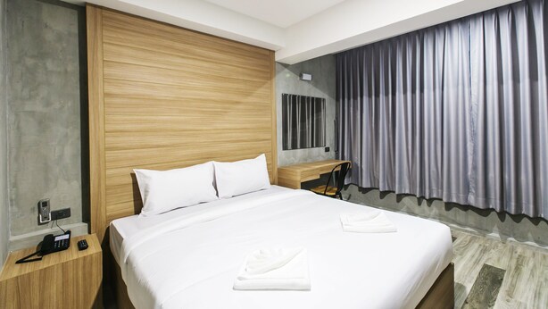 In-room safe, free WiFi - McCoy Beach Jomtien Pattaya - Hostel (Pattaya)