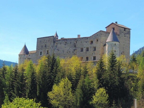 Esterni