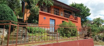 2 bedroom lovely home in Trget