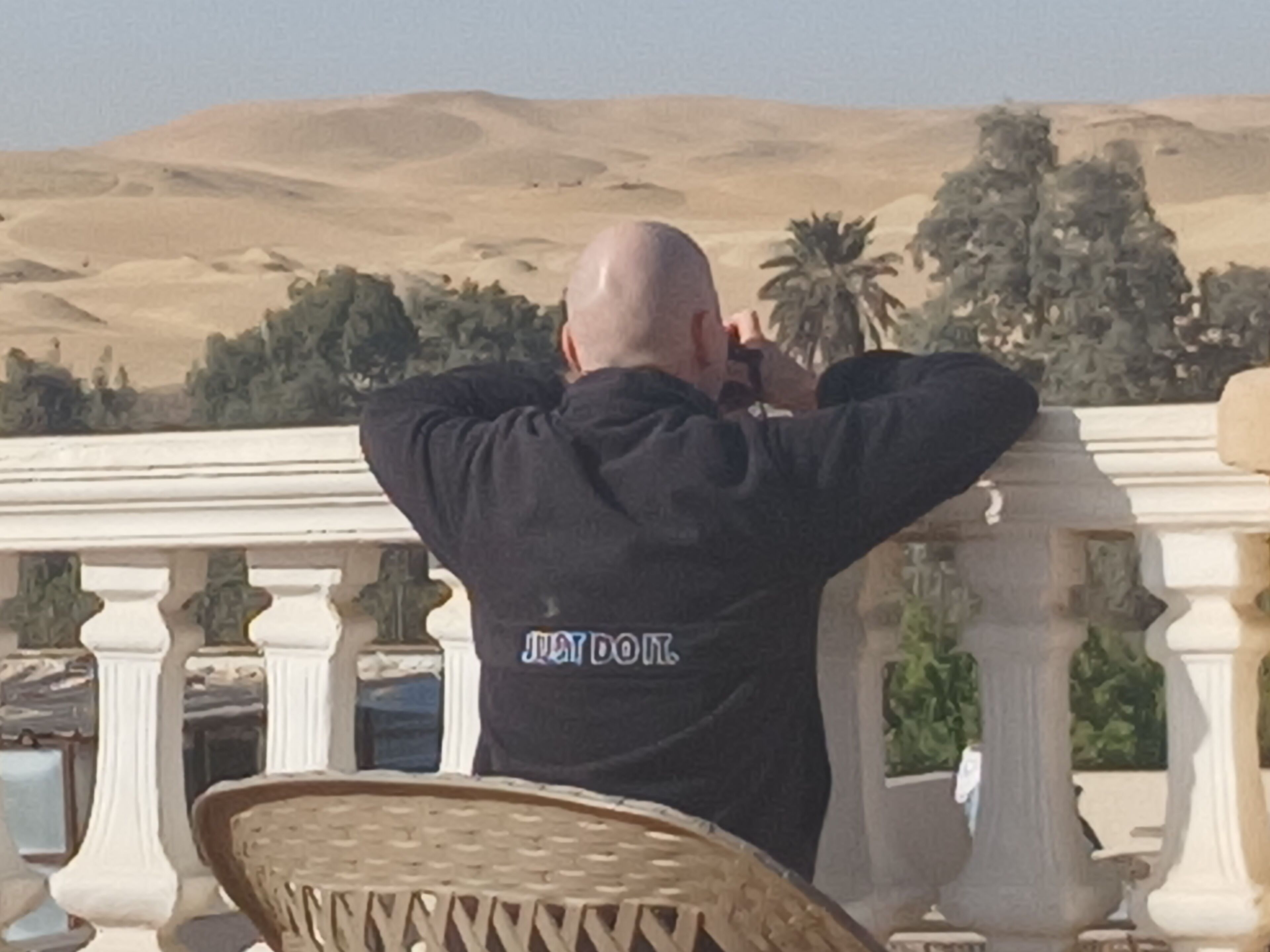 شرفة على السطح